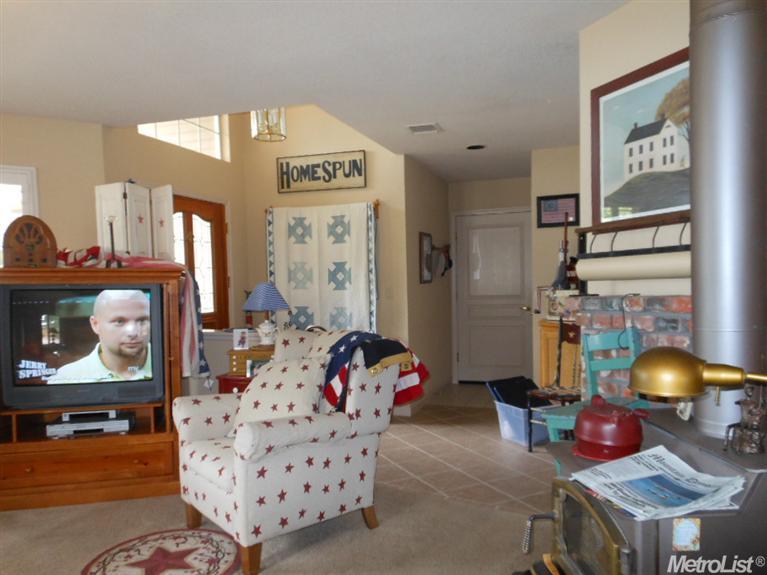 2495 Deena Ct, Placerville, CA 95667 photo 3