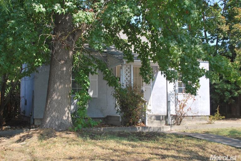 1213 Tuolumne, Modesto, CA 95351 photo 2