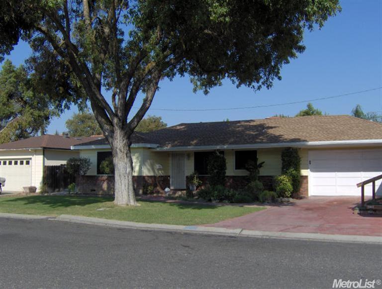 1257 Chadwick Ct, Modesto, CA 95350 photo 1