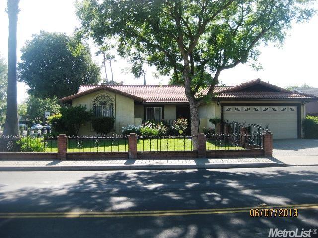 2001 Rose Ave, Modesto, CA 95355 photo 1