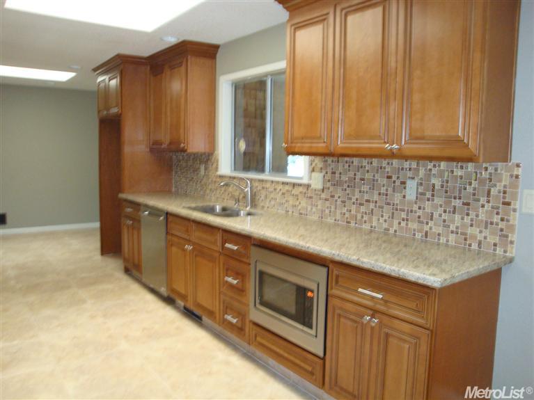 900 Montmartre, Modesto, CA 95355 photo 4