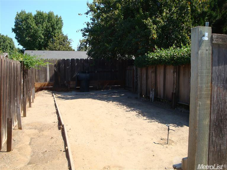 900 Montmartre, Modesto, CA 95355 photo 13