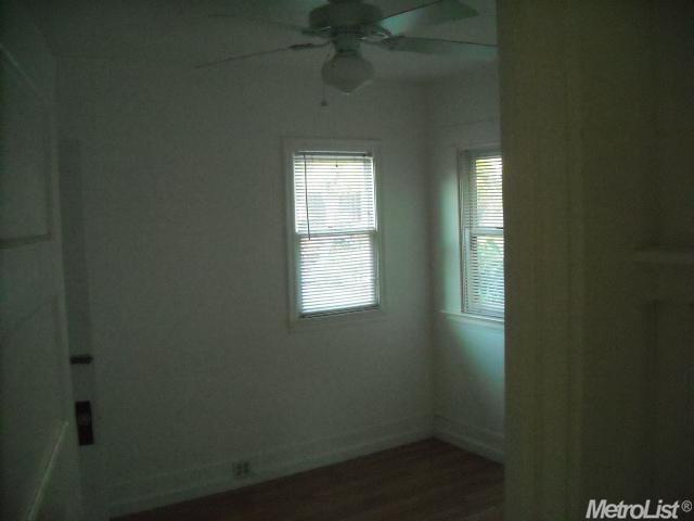 1625 Mitchell Ave, Escalon, CA 95320 photo 8