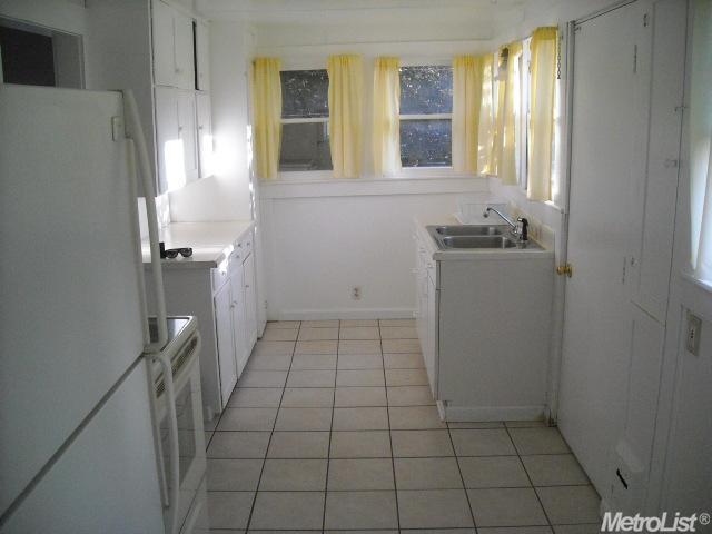 1625 Mitchell Ave, Escalon, CA 95320 photo 13