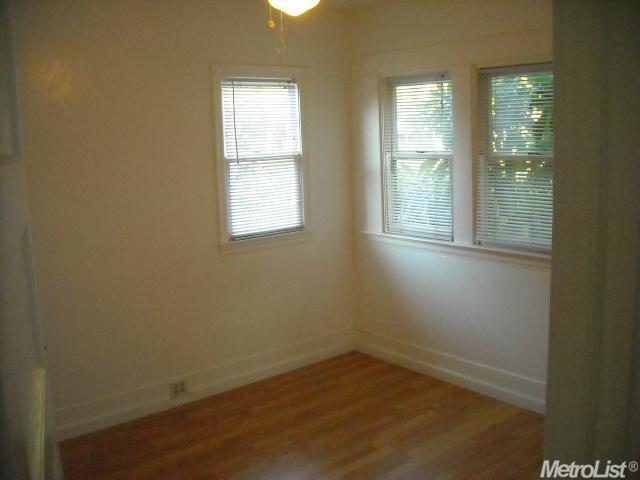 1625 Mitchell Ave, Escalon, CA 95320 photo 9