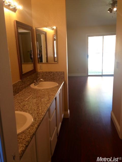 8321 Oakenshield, Antelope, CA 95843 photo 13