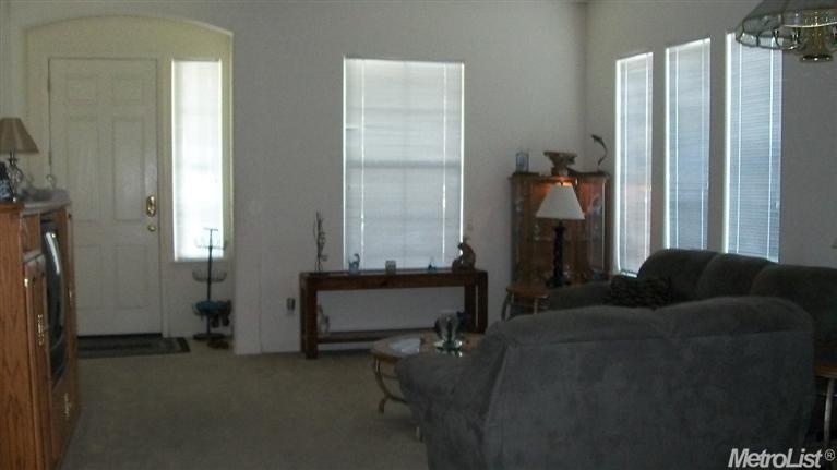 3912 Fallen Oak Dr, Modesto, CA 95355 photo 3