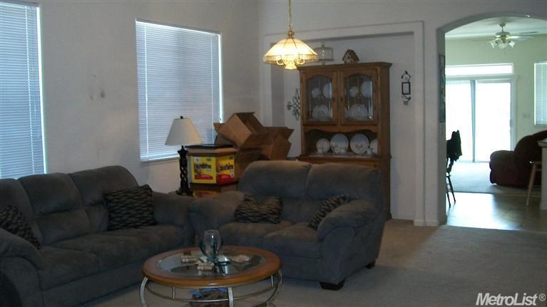 3912 Fallen Oak Dr, Modesto, CA 95355 photo 2