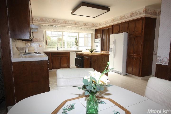 912 Wycliffe Ct, Modesto, CA 95355 photo 9