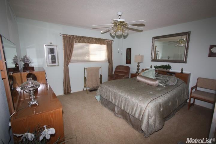912 Wycliffe Ct, Modesto, CA 95355 photo 14