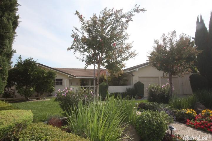 912 Wycliffe Ct, Modesto, CA 95355 photo 1