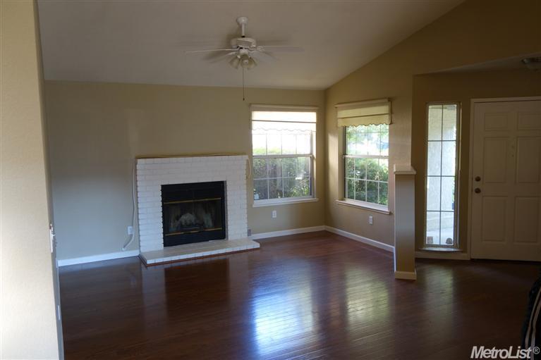 4911 Eagle Peak Ct, Antelope, CA 95843 photo 2