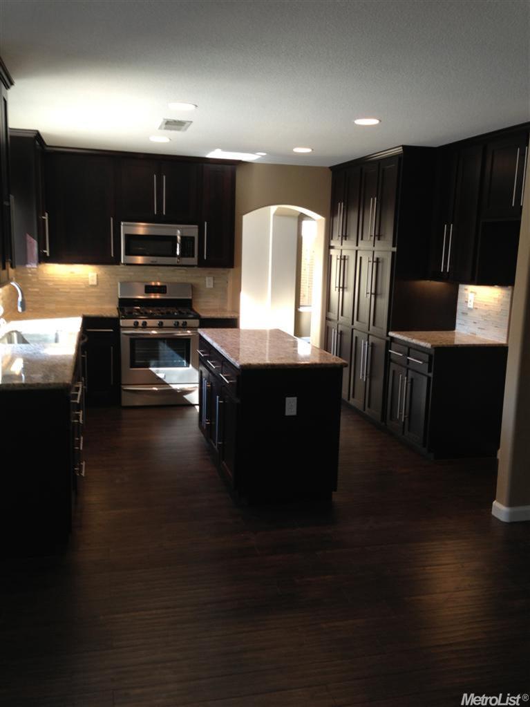 3313 Orchestra Pl, Modesto, CA 95355 photo 2