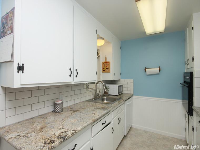 6445 Lincoln Ave, Carmichael, CA 95608 photo 2