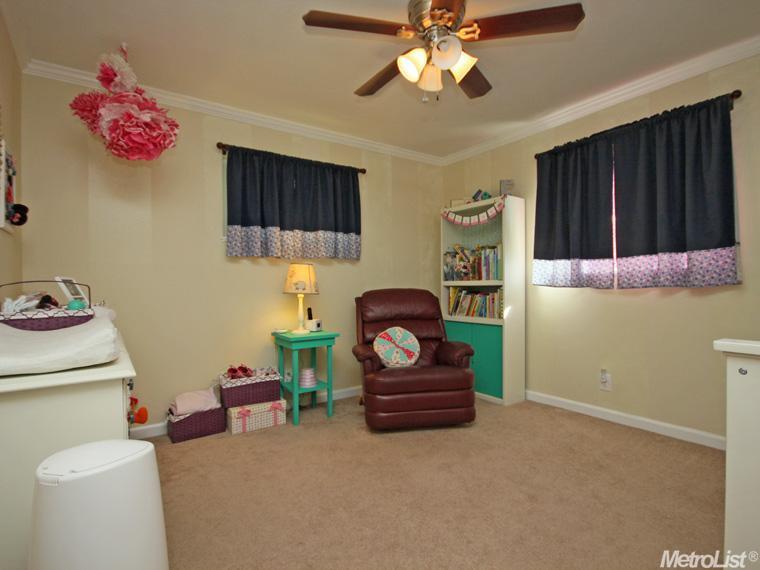 6445 Lincoln Ave, Carmichael, CA 95608 photo 9