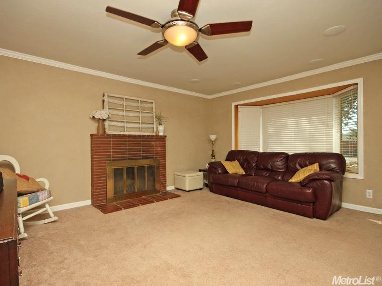 6445 Lincoln Ave, Carmichael, CA 95608 photo 5