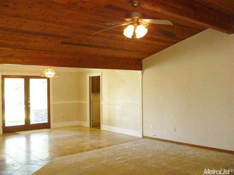 10240 Lowell St, Elverta, CA 95626 photo 4