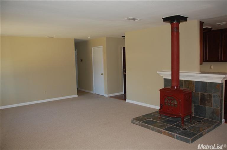 3145 U St, Antelope, CA 95843 photo 4