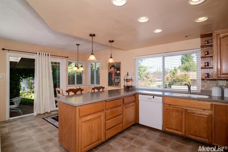 7134 Willey Way, Carmichael, CA 95608 photo 10