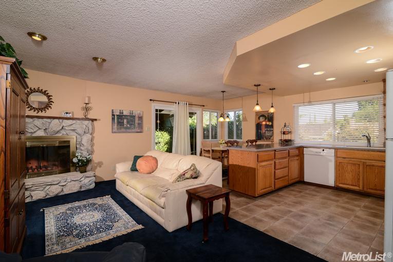 7134 Willey Way, Carmichael, CA 95608 photo 8