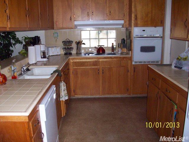 1717 Crestview Dr, Modesto, CA 95355 photo 5