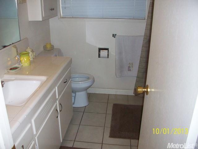 1717 Crestview Dr, Modesto, CA 95355 photo 8