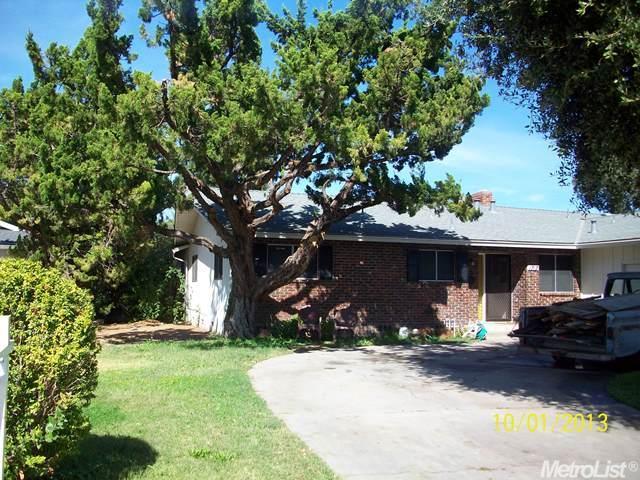 1717 Crestview Dr, Modesto, CA 95355 photo 2