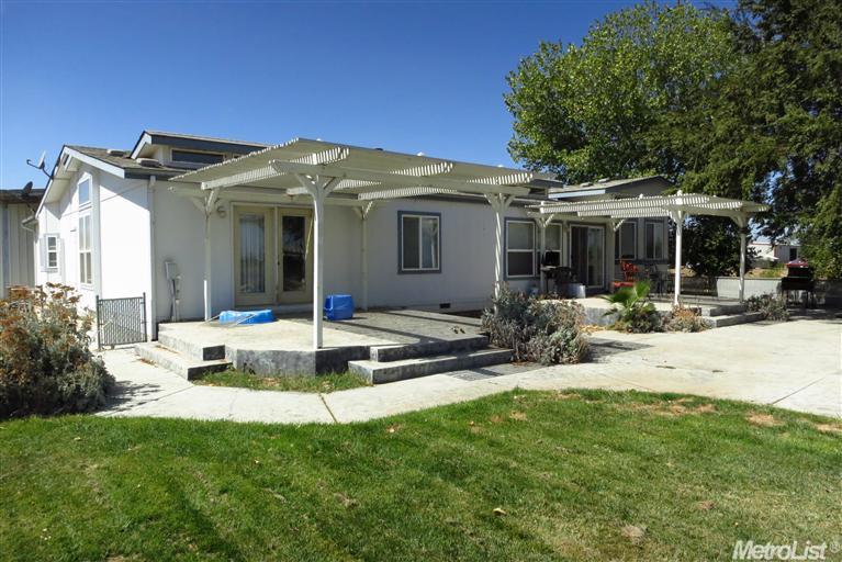 336 Eucalyptus Ave, Patterson, CA 95363 photo 2