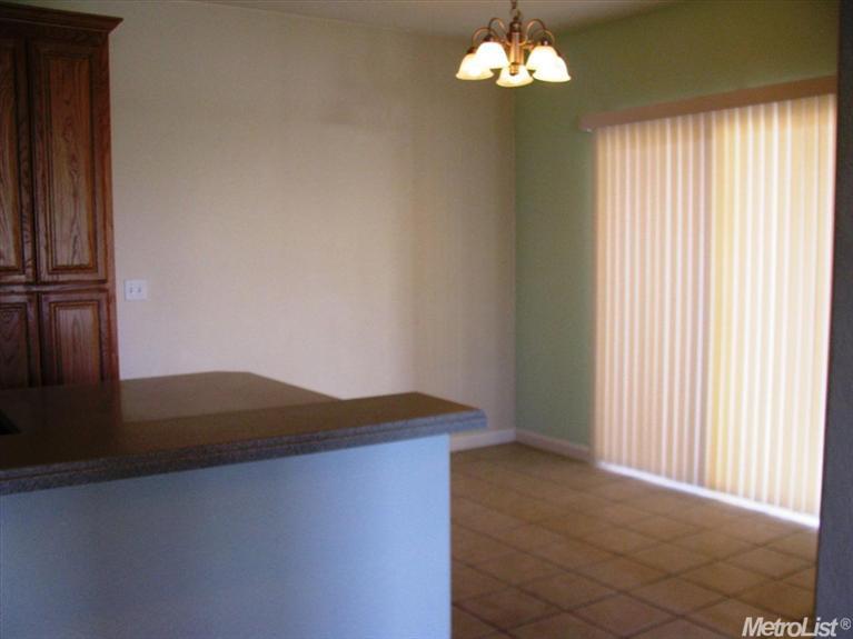 1144 Robert Ave, Ripon, CA 95366 photo 8