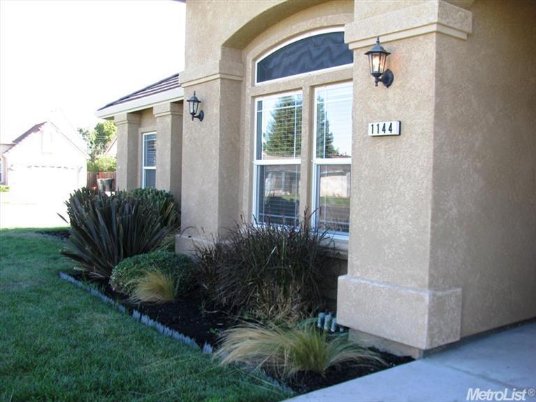1144 Robert Ave, Ripon, CA 95366 photo 2