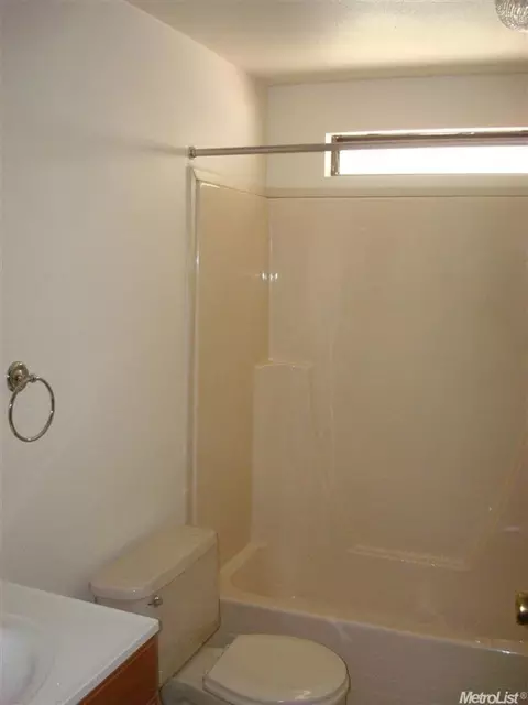 1500 Held Dr #37, Modesto, CA 95355 photo 17