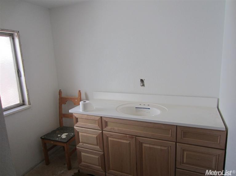 830 S Garfield St, Lodi, CA 95240 photo 5