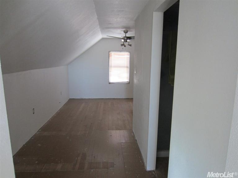 830 S Garfield St, Lodi, CA 95240 photo 9