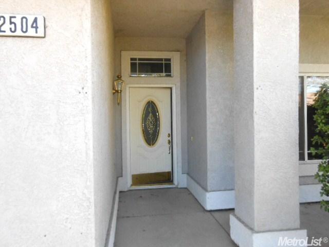 2504 Ives St, Modesto, CA 95355 photo 2