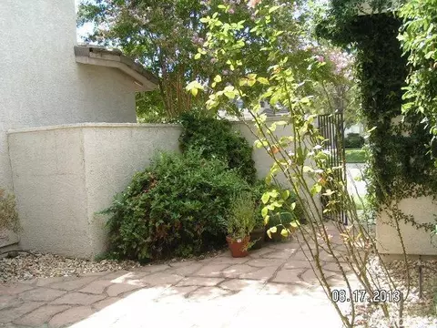5341 Delta Dr, Rocklin, CA 95765 photo 3