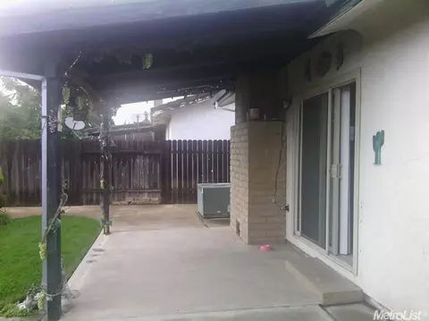 237 Rainier, Lodi, CA 95242 photo 8