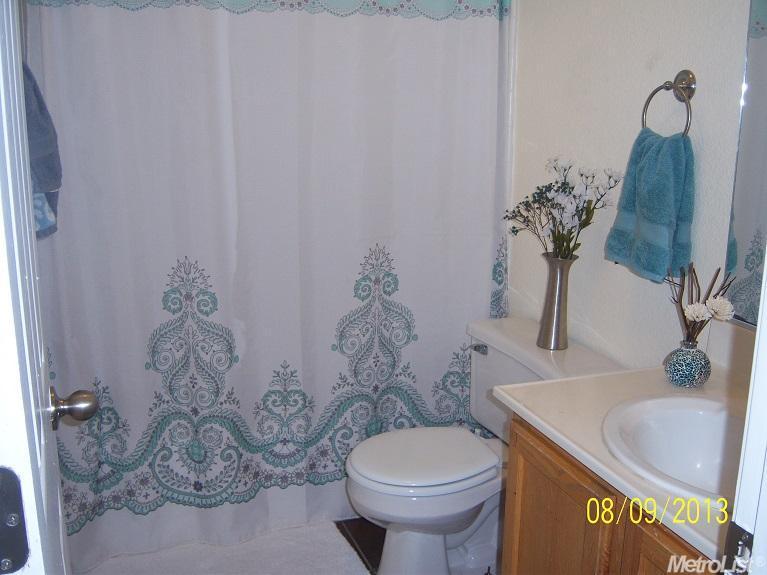 423 Penguin Ct, Patterson, CA 95363 photo 9