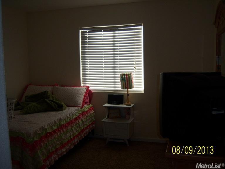 423 Penguin Ct, Patterson, CA 95363 photo 11