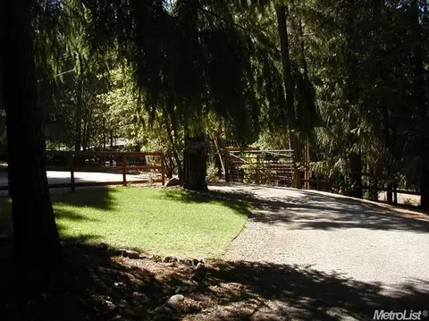6080 Valley View Ct, Placerville, CA 95667 photo 2