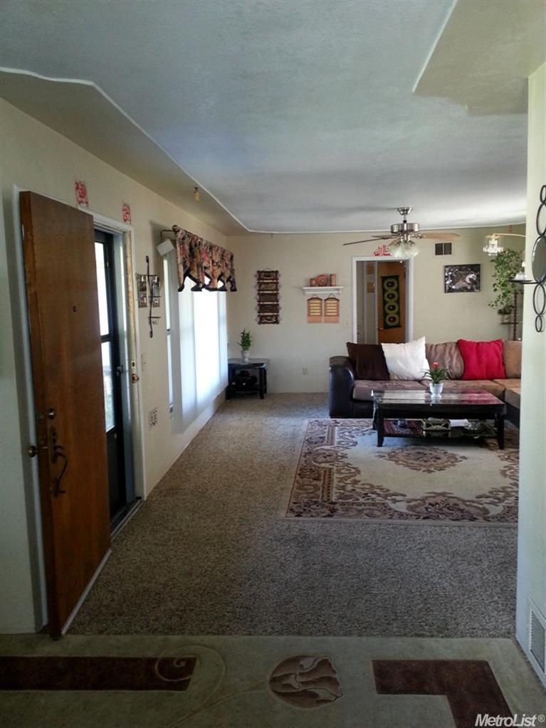 1030 Lloyd St, Lodi, CA 95240 photo 8