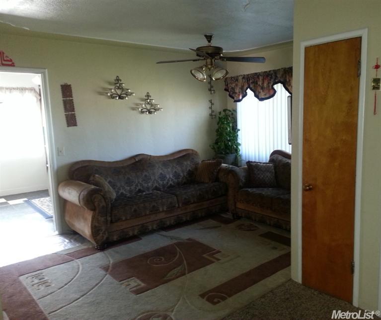 1030 Lloyd St, Lodi, CA 95240 photo 6