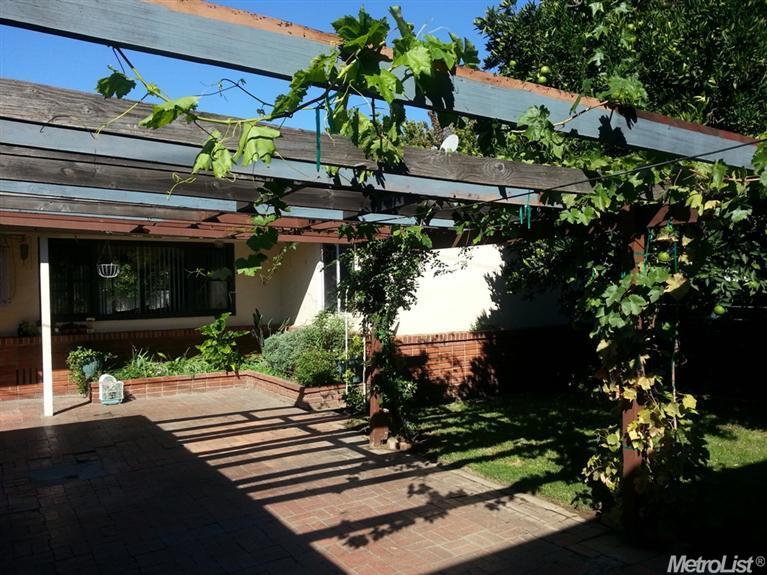 1030 Lloyd St, Lodi, CA 95240 photo 17