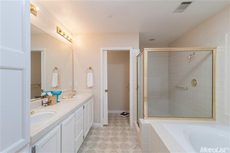 5229 Arden Way, Carmichael, CA 95608 photo 10