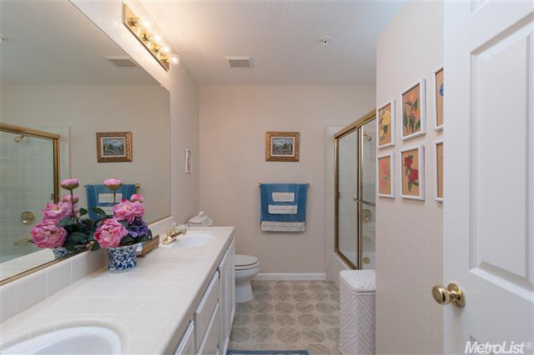 5229 Arden Way, Carmichael, CA 95608 photo 12