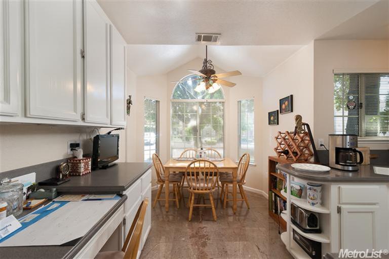 5229 Arden Way, Carmichael, CA 95608 photo 8
