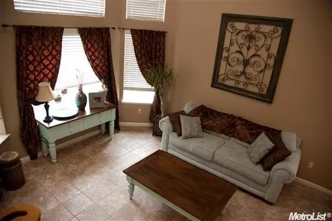 329 Melbourne, Modesto, CA 95357 photo 1