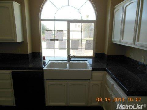 1850 Rogina Ct, Merced, CA 95341 photo 4