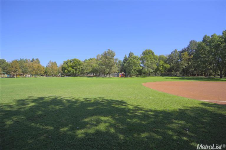 2633 Belmont Dr, Davis, CA 95618 photo 24