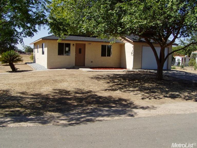 16632 Harper Blvd, Madera, CA 93638 photo 1