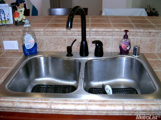 9395 Vintner Cir, Patterson, CA 95363 photo 5